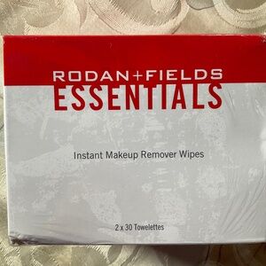 Rodan + Fields Essentials Makeup Removal Wipes NWT